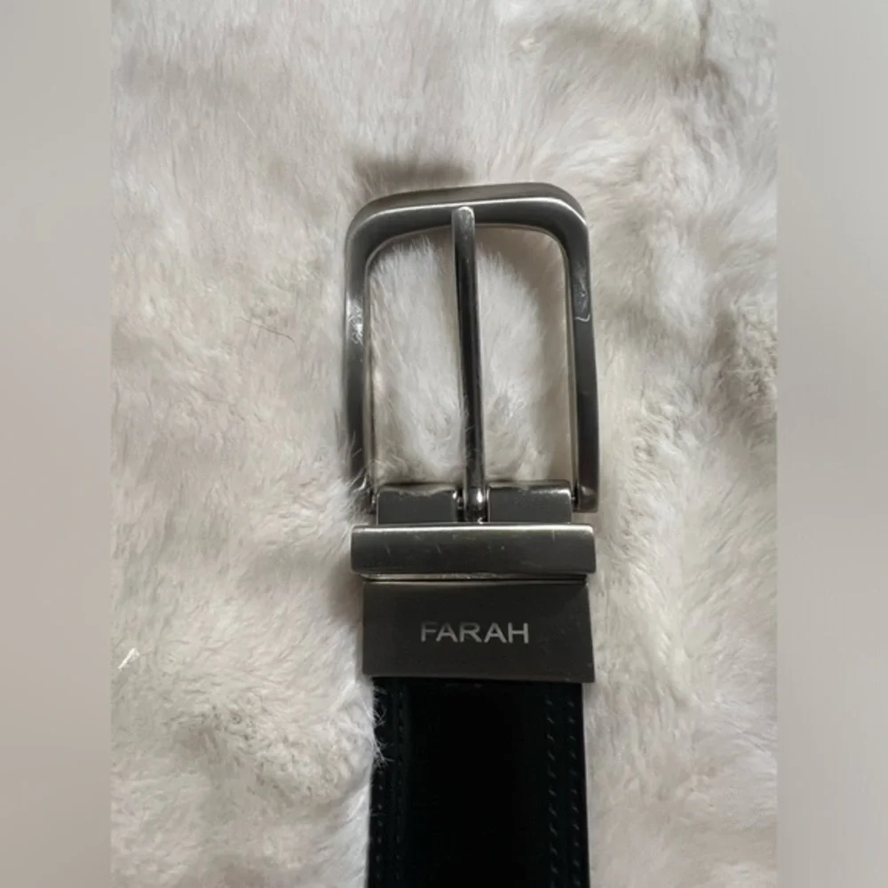 Farrah men’s black leather belt